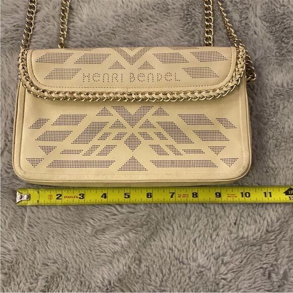 Henri Bendel Cream Shoulder Bag - Picture 10 of 11